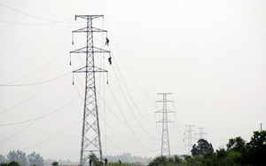 Steel Transmission Line Tower